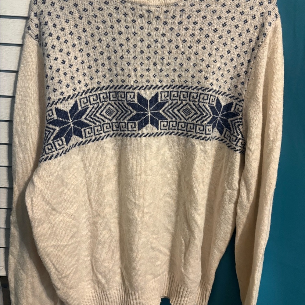 Crown & Ivy Cream and Navy Patterned Crewneck Sweater